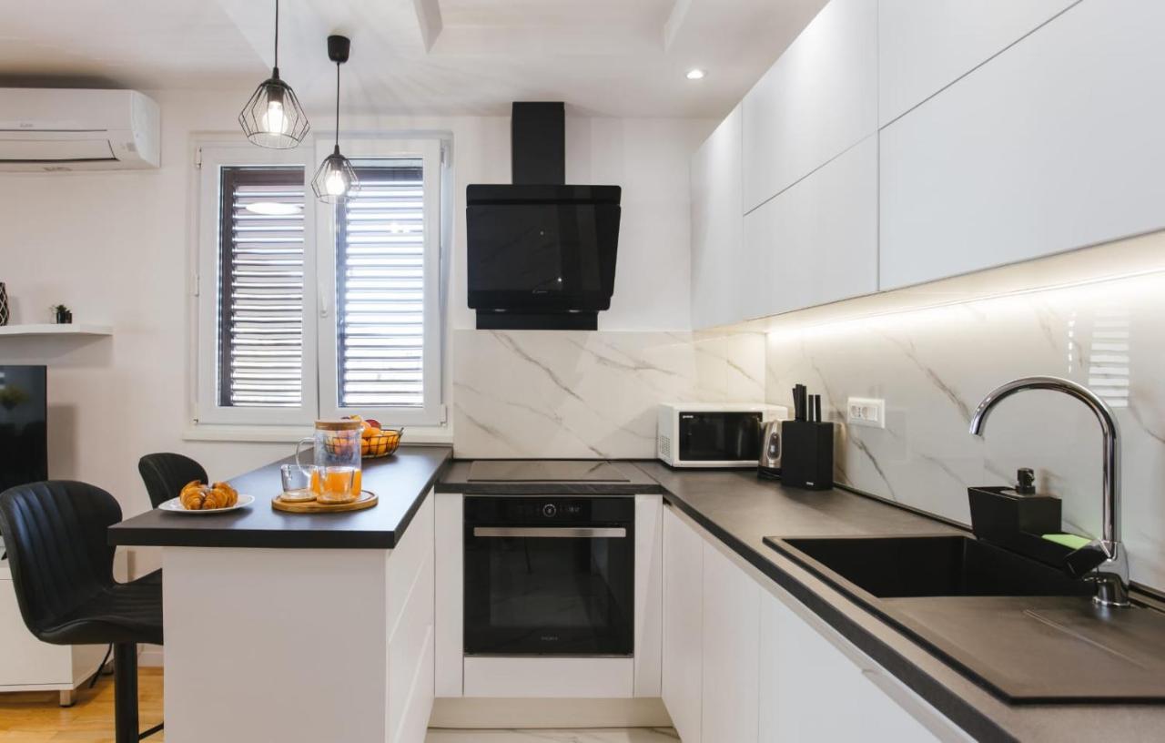 Apartment Bozic Omiš Dış mekan fotoğraf