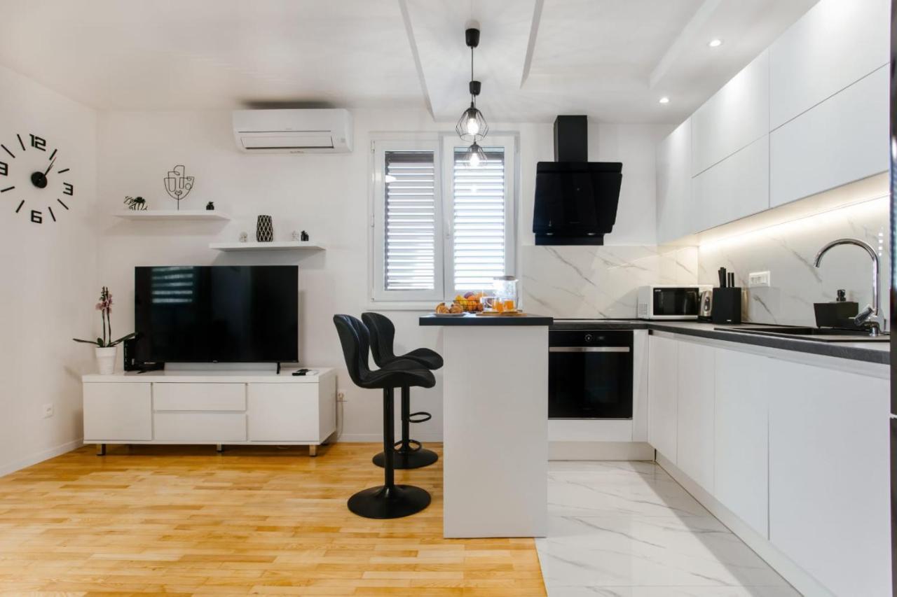 Apartment Bozic Omiš Dış mekan fotoğraf