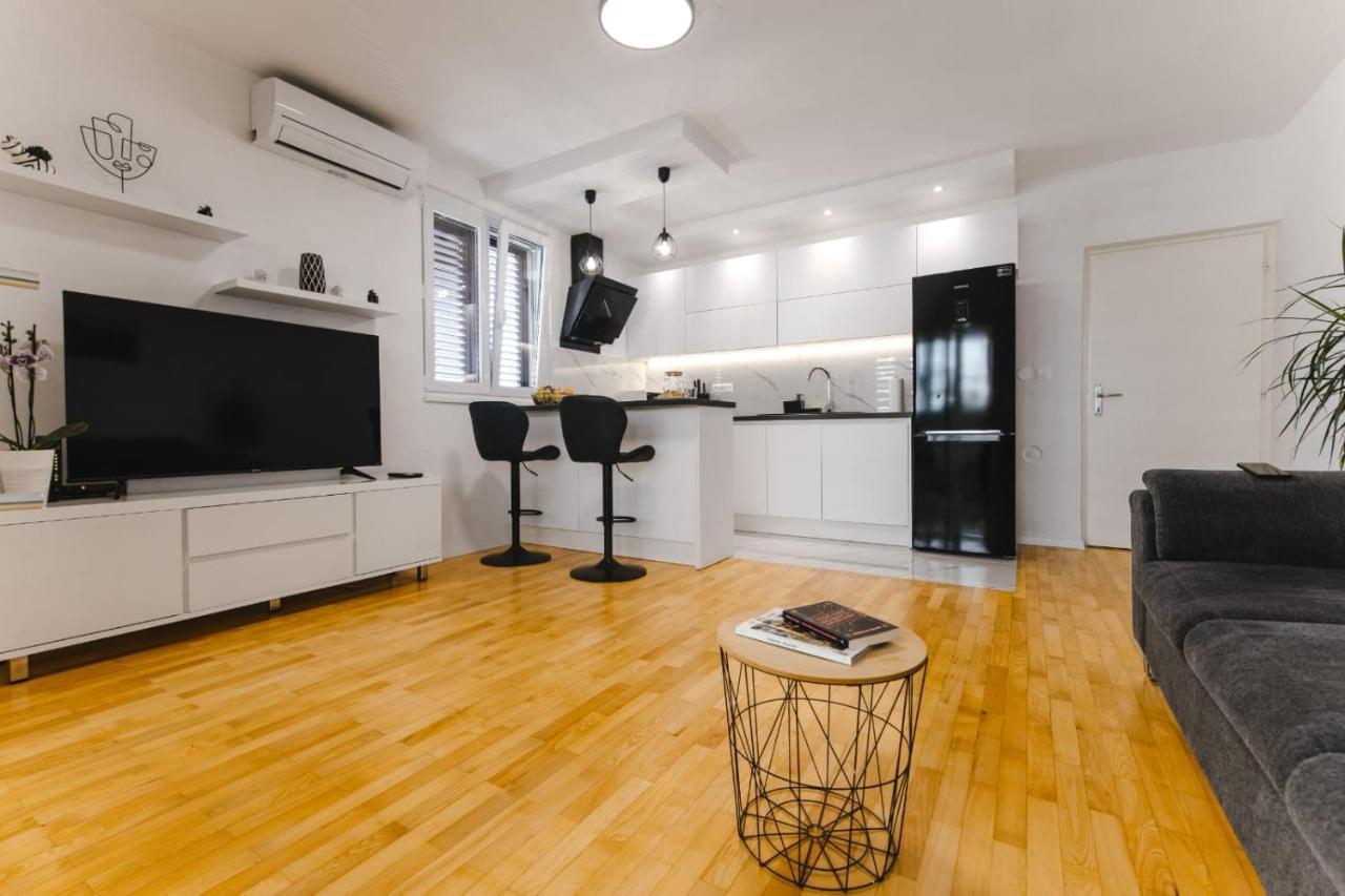 Apartment Bozic Omiš Dış mekan fotoğraf