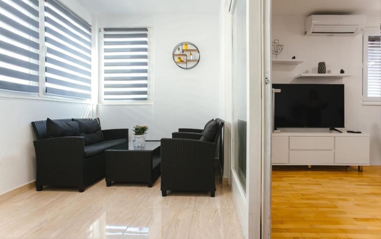 Apartment Bozic Omiš Dış mekan fotoğraf